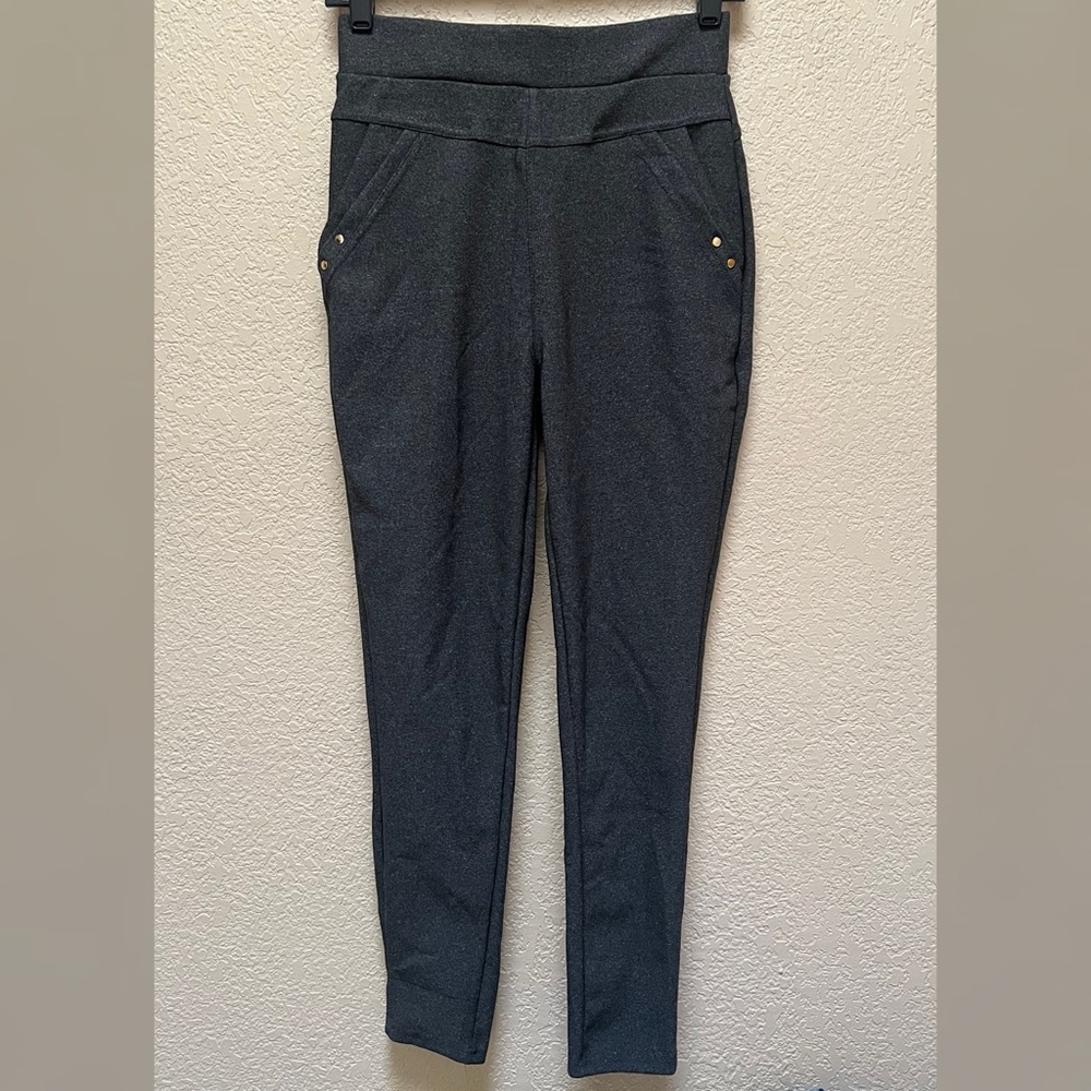 Polished & Poised Women’s Gray Color Pants Size-Small
